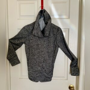 NICE FASHION STYLED BUTTONED JACKET.